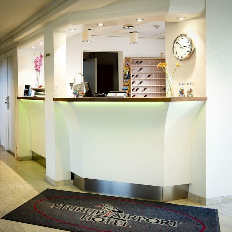 Airport Hotel 4*